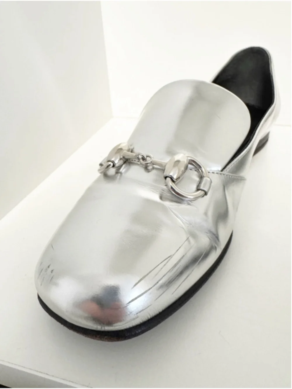 Gucci Silver Mirror Foil Leather Kira Horsebit Loafers Size 36